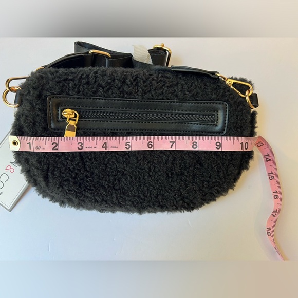 NWT Jen&Co Jesslyn Sherpa Belt Bag Black - Picture 12 of 13